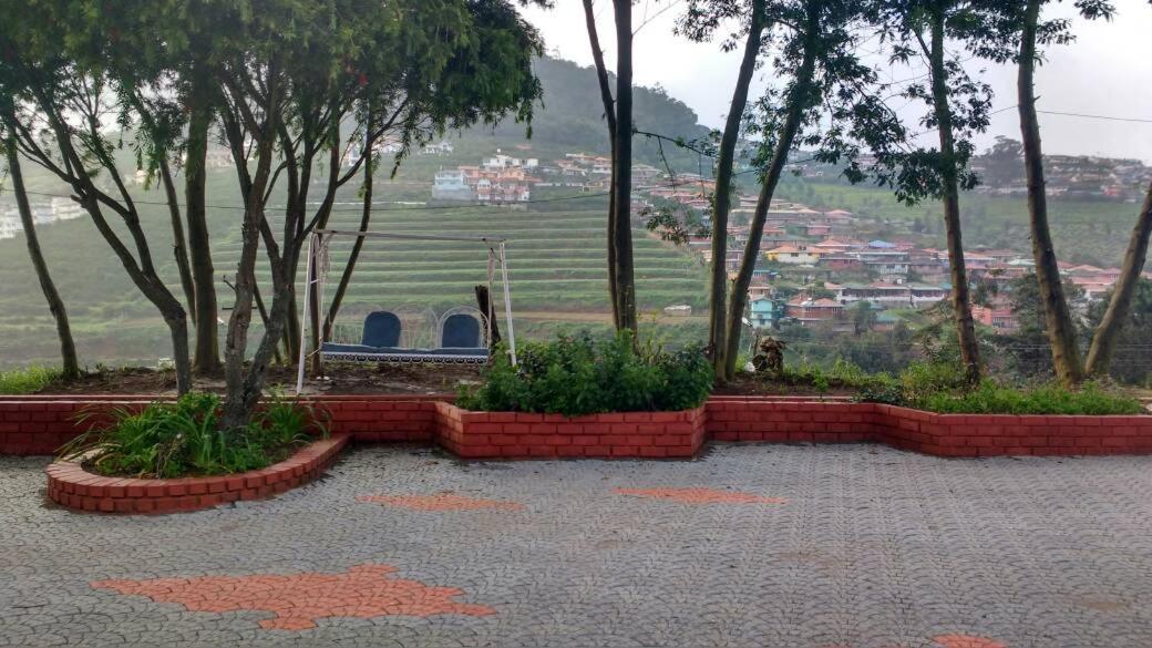 Magic Mist Resort Ooty Buitenkant foto