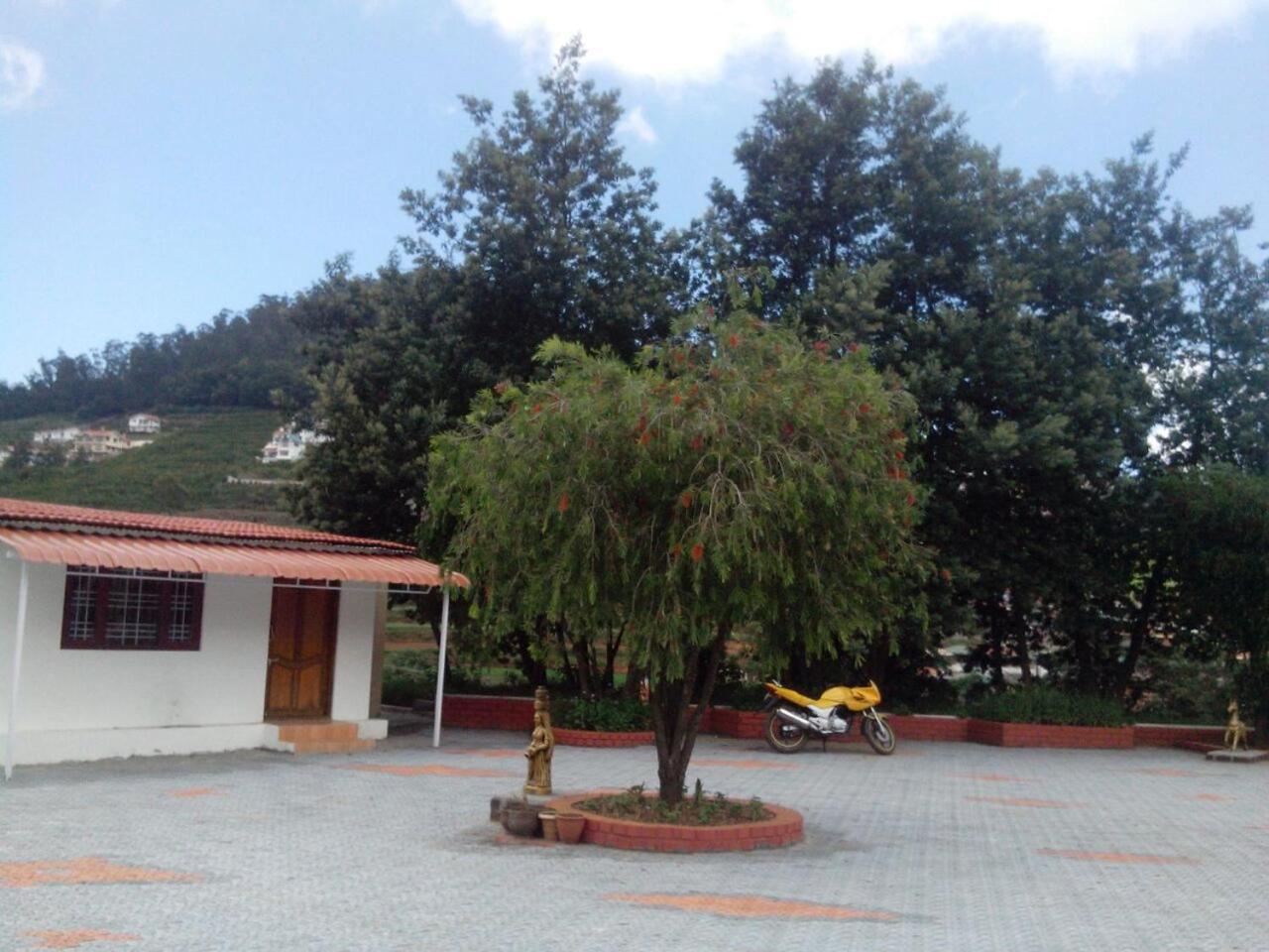Magic Mist Resort Ooty Buitenkant foto